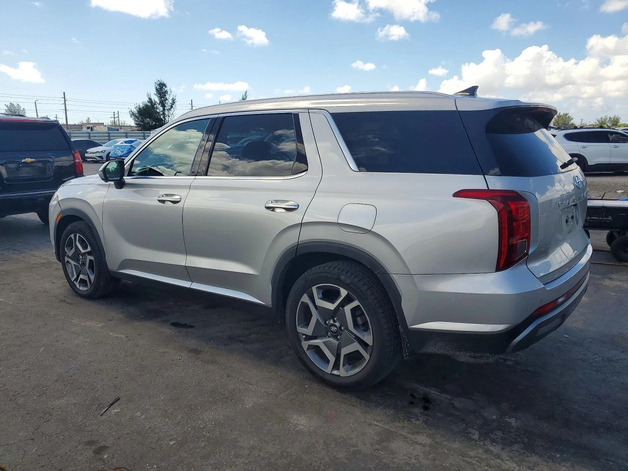 Hyundai Palisade SEL PREMIUM| FWD| 360| ПОДГРЕВ| ОБДУХВАНЕ, снимка 2 - Автомобили и джипове - 54762208