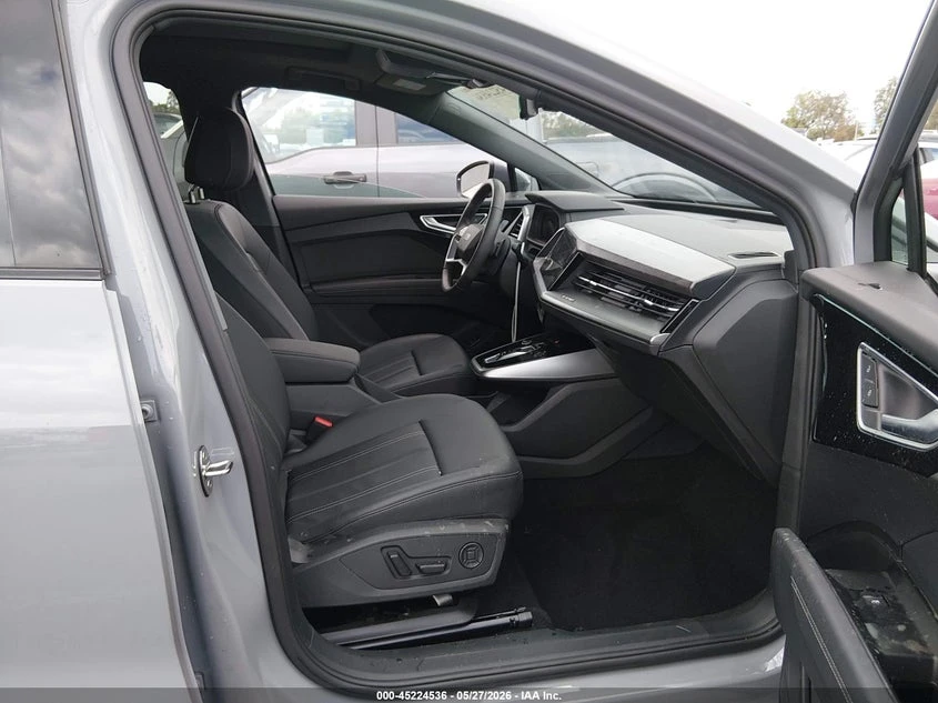 Audi Q4 E-Tron Premium 55 Quattro, снимка 5 - Автомобили и джипове - 54874810