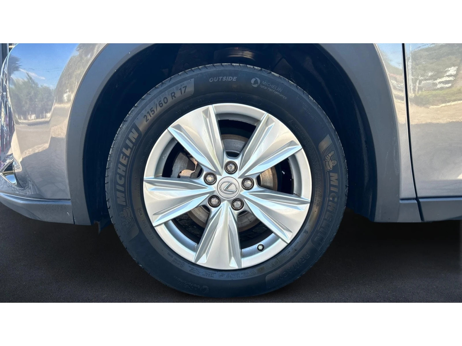 Lexus UX 250h Месечна вноска от 397  , снимка 16 - Автомобили и джипове - 56171768