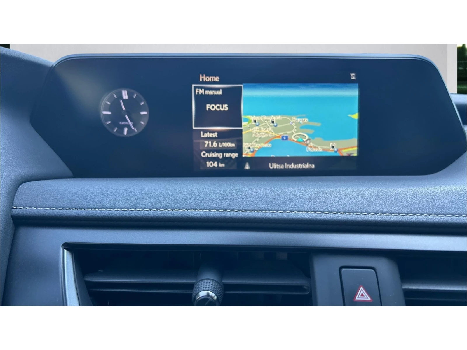 Lexus UX 250h Месечна вноска от 397  , снимка 15 - Автомобили и джипове - 56171768
