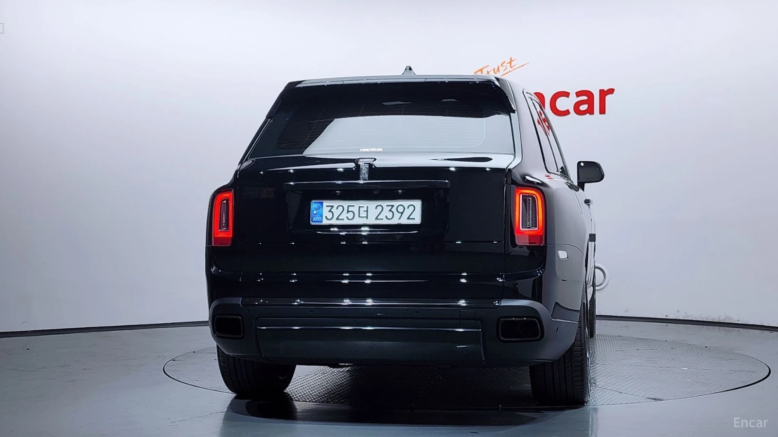 Rolls-Royce Cullinan Starlight Headliner* Spirit of Ecstasy* , снимка 4 - Автомобили и джипове - 56234389