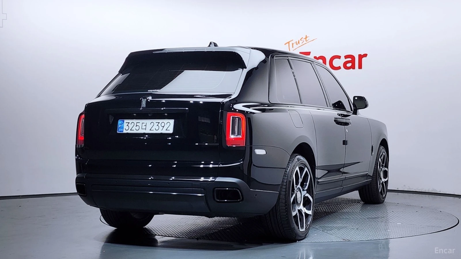 Rolls-Royce Cullinan Starlight Headliner* Spirit of Ecstasy* , снимка 2 - Автомобили и джипове - 56234389
