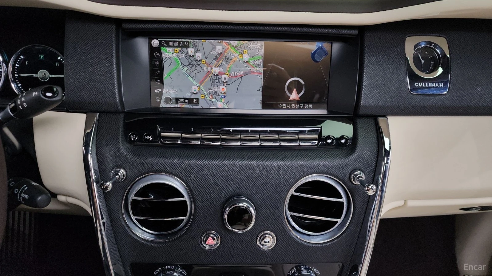 Rolls-Royce Cullinan Starlight Headliner* Spirit of Ecstasy* , снимка 9 - Автомобили и джипове - 56234389