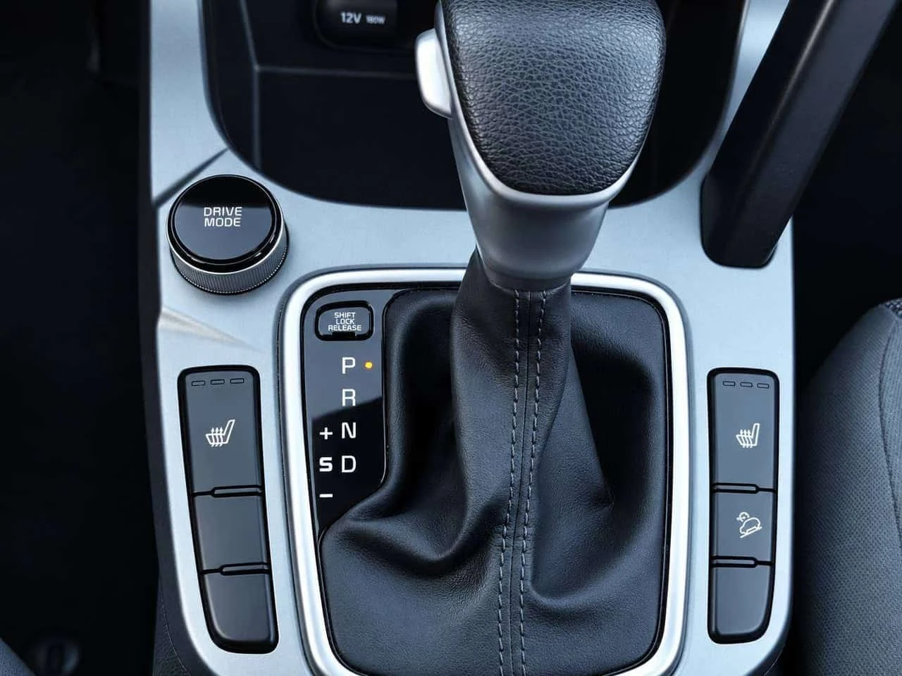Kia Seltos  2.0 LX / ����� ���������� / ���� �� ��������  | Mobile.bg � ����������� 13