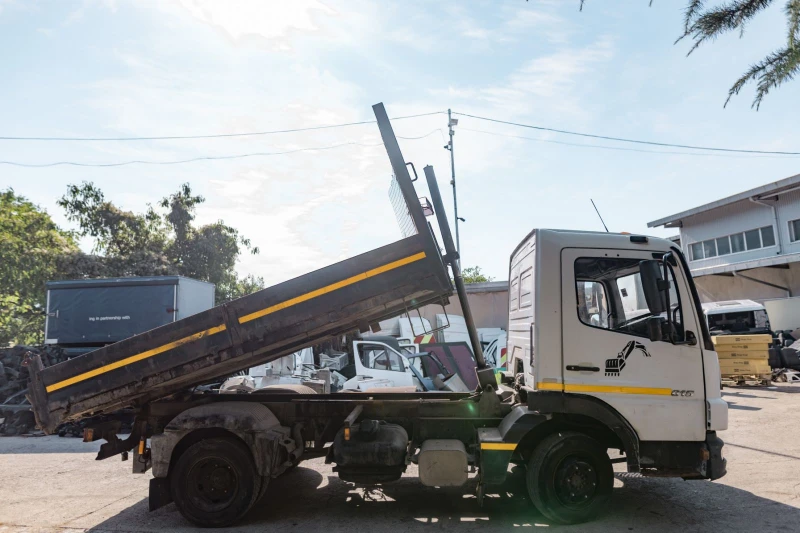 Mercedes-Benz 815 САМОСВАЛ / НА ЧАСТИ