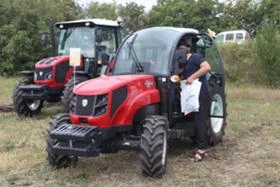 Трактор Armatrac 804.4 FG, снимка 12