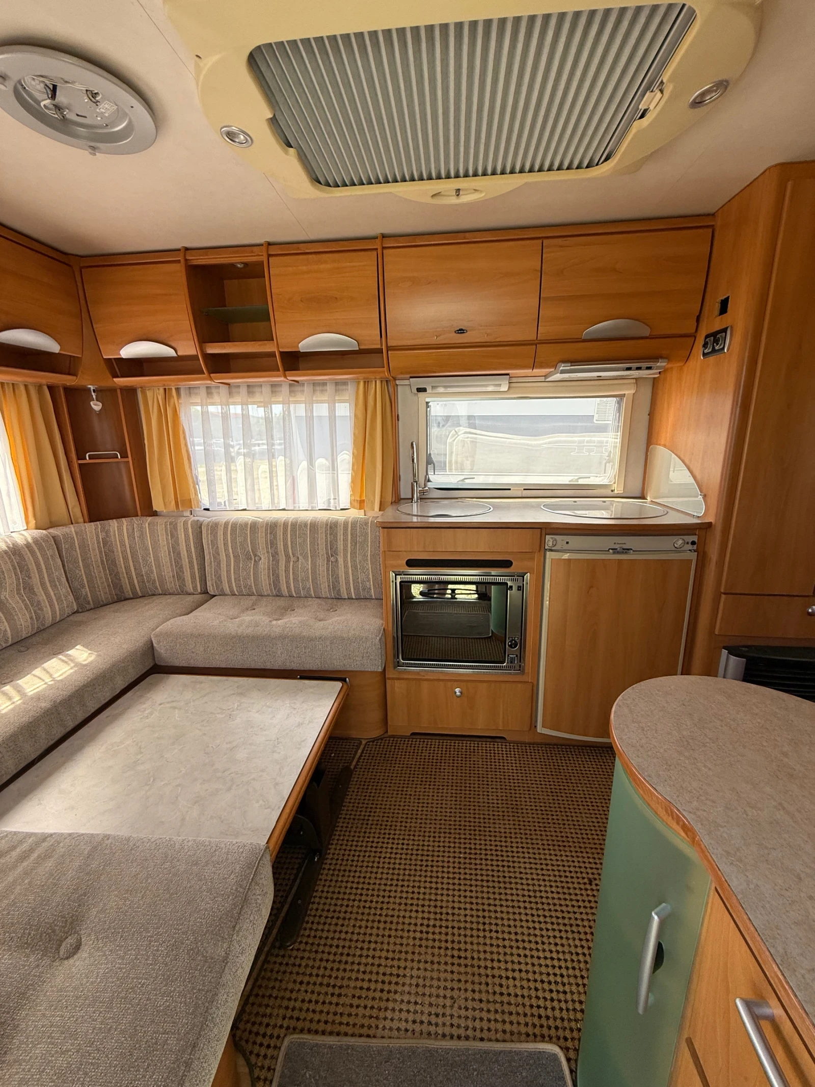 Каравана HYMER / ERIBA Nova - изображение 5