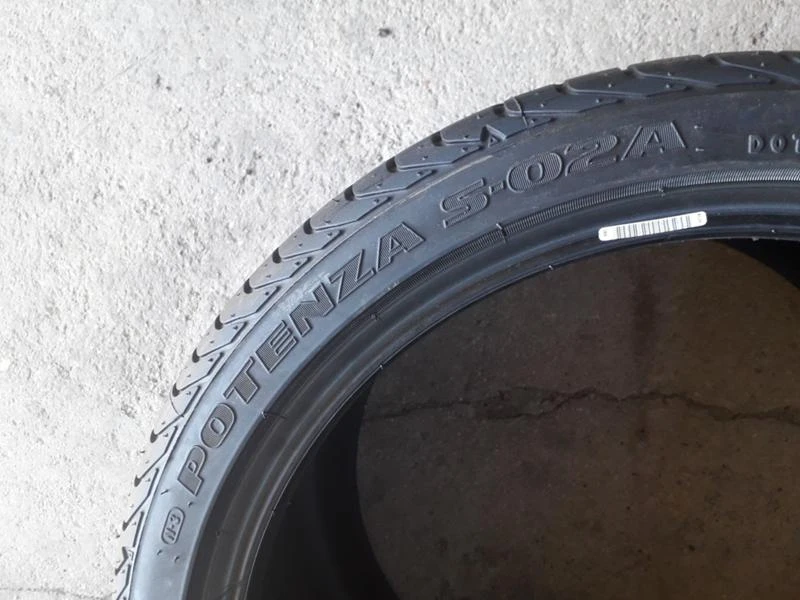 Гуми Летни 295/30R18, снимка 6 - Гуми и джанти - 45863888