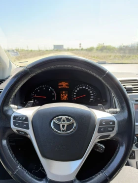 Toyota Avensis 2.2 D Executive, снимка 13