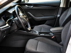 Skoda Octavia 2.0 TDI/DIGITAl/LANE ASSIST, снимка 10