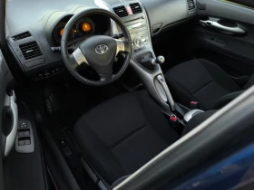 Toyota Auris -2.0D4D-126кс-6 скорости-КЛИМАТРОНИК-KEYLESS !!!, снимка 10