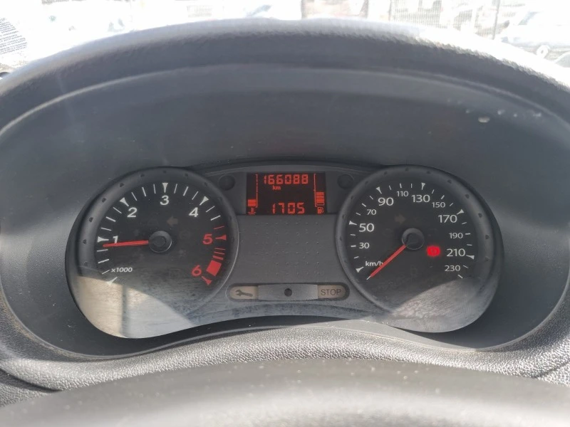 Renault Clio dCi 70 к.с. Stop&Start N1, снимка 8 - Автомобили и джипове - 46197158