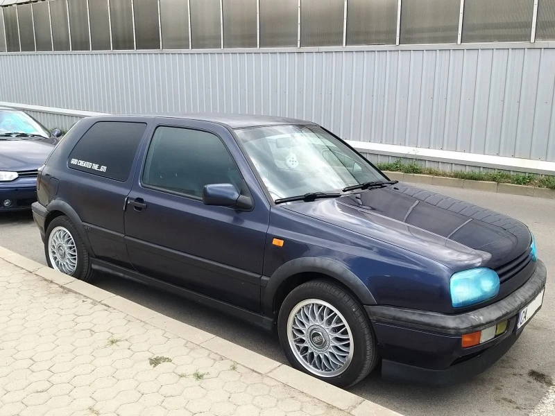 VW Golf GTI, снимка 3 - Автомобили и джипове - 46926274