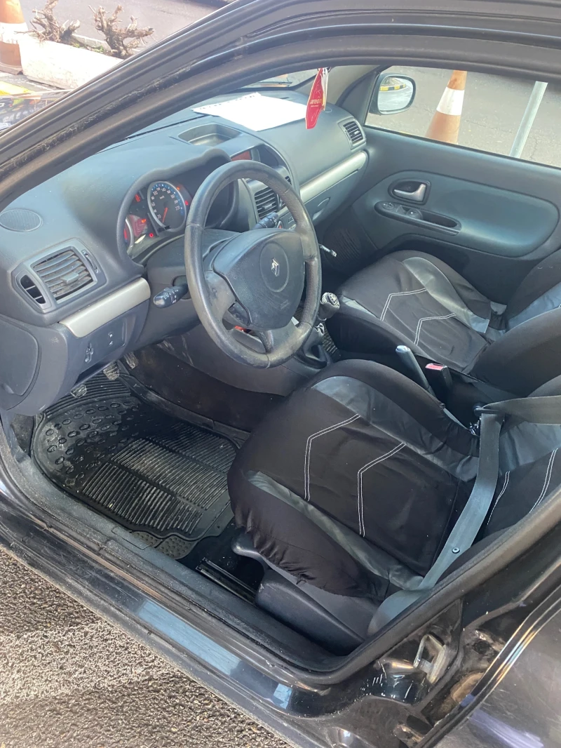 Renault Clio 1.2, снимка 4 - Автомобили и джипове - 48350507