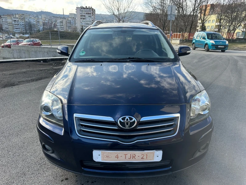 Toyota Avensis 2.2, снимка 2 - Автомобили и джипове - 49295383