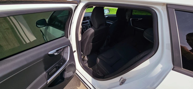 Volvo V60 2000 , снимка 10 - Автомобили и джипове - 49663530