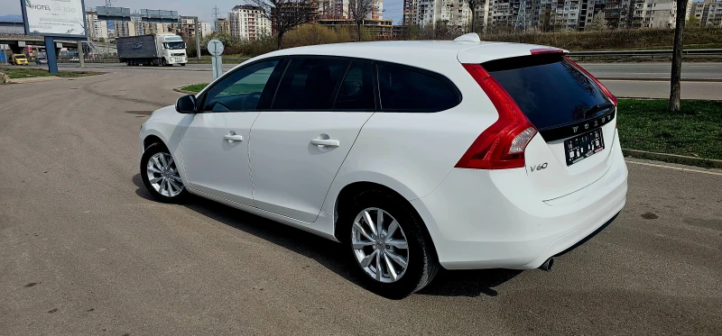 Volvo V60 2000 , снимка 2 - Автомобили и джипове - 49663530