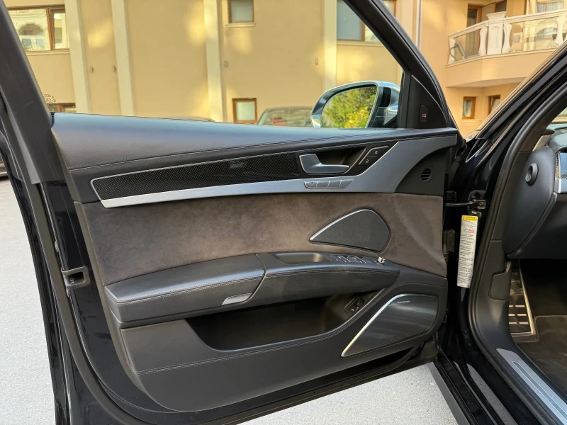 Audi S8 Audi S8 119km/Лизинг/B&O/360/Massage/Full Max/, снимка 10 - Автомобили и джипове - 52410466