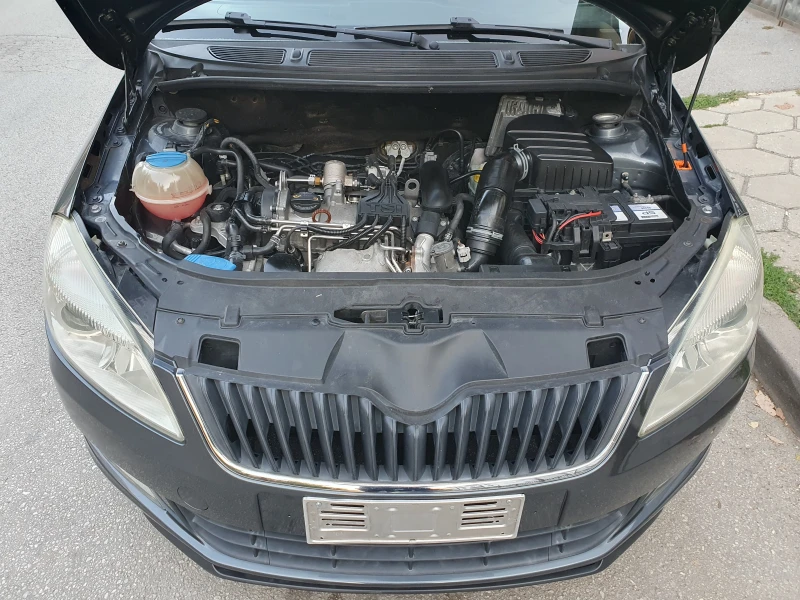 Skoda Fabia 1.2TSI-86k.s., снимка 8 - Автомобили и джипове - 51610308