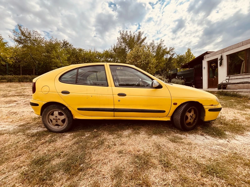 Renault Megane, снимка 2 - Автомобили и джипове - 52520775