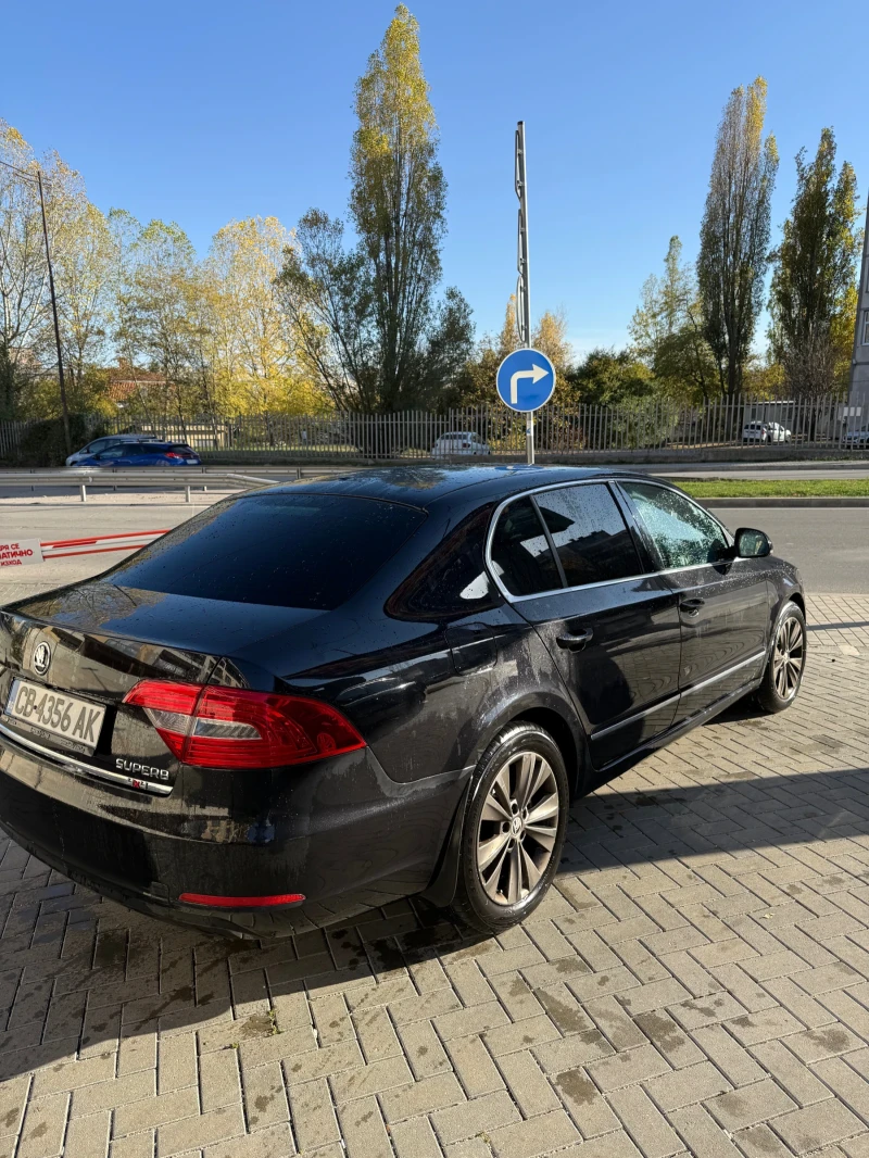 Skoda Superb, снимка 4 - Автомобили и джипове - 52264422