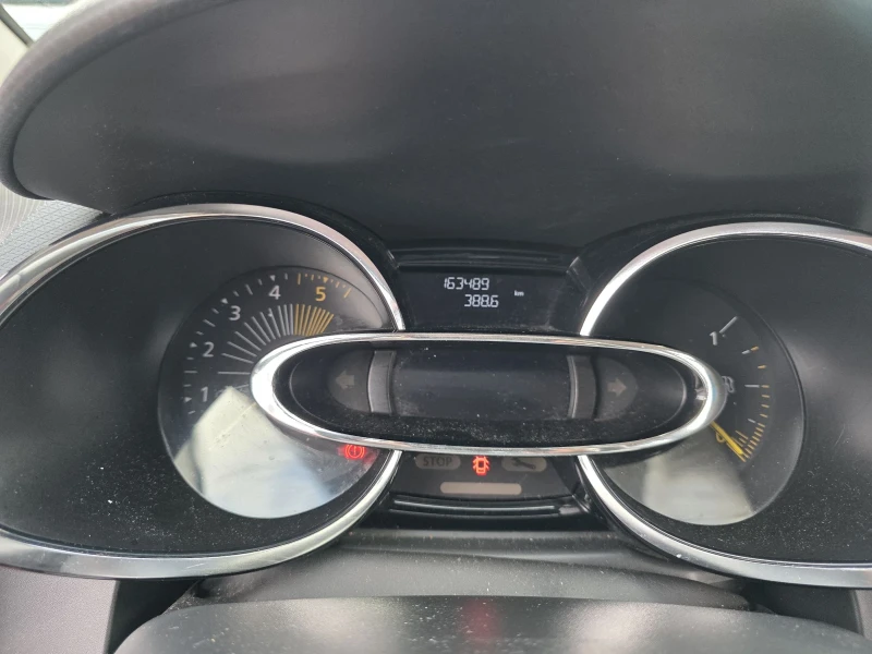 Renault Clio 1.5DCi NAVi 163000km EURO 6B Лизинг, снимка 11 - Автомобили и джипове - 52481555