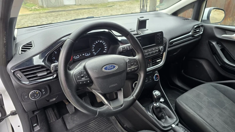 Ford Fiesta, снимка 15 - Автомобили и джипове - 52521004