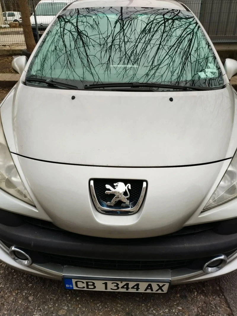 Peugeot 207 1.6 HDI единствен собственик, снимка 2 - Автомобили и джипове - 53097652