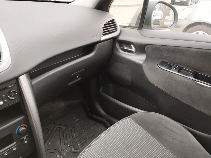 Peugeot 207 1.6 HDI единствен собственик, снимка 9 - Автомобили и джипове - 53097652