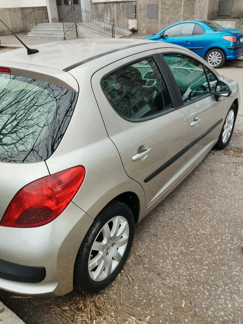 Peugeot 207 1.6 HDI единствен собственик, снимка 4 - Автомобили и джипове - 53097652