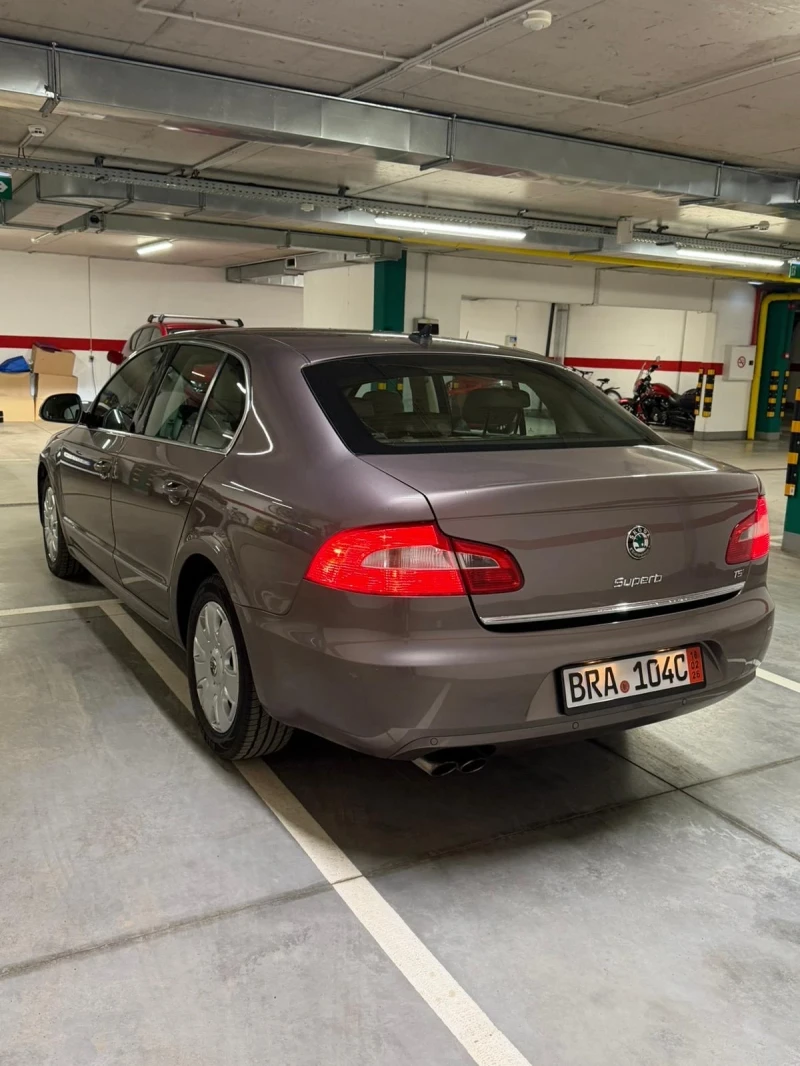 Skoda Superb, снимка 6 - Автомобили и джипове - 53430082