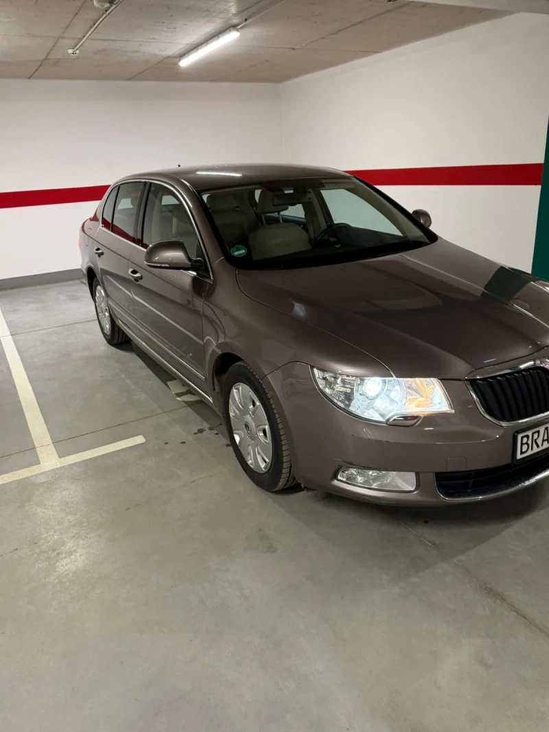 Skoda Superb, снимка 4 - Автомобили и джипове - 53430082