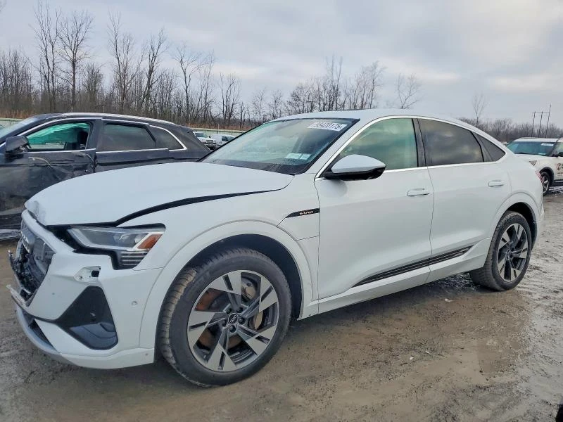 Audi E-Tron Sportback Premium Plus, снимка 2 - Автомобили и джипове - 53932091
