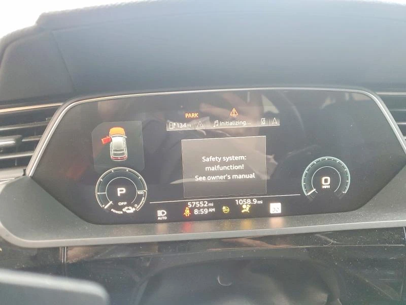 Audi E-Tron Sportback Premium Plus, снимка 10 - Автомобили и джипове - 53932091