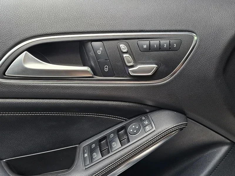 Mercedes-Benz A 200 W176, снимка 16 - Автомобили и джипове - 55719507