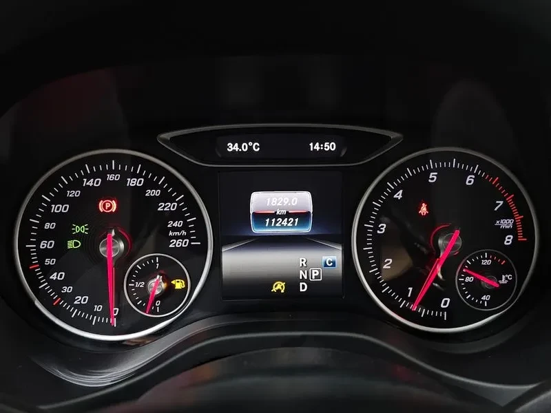 Mercedes-Benz A 200 W176, снимка 8 - Автомобили и джипове - 55719507