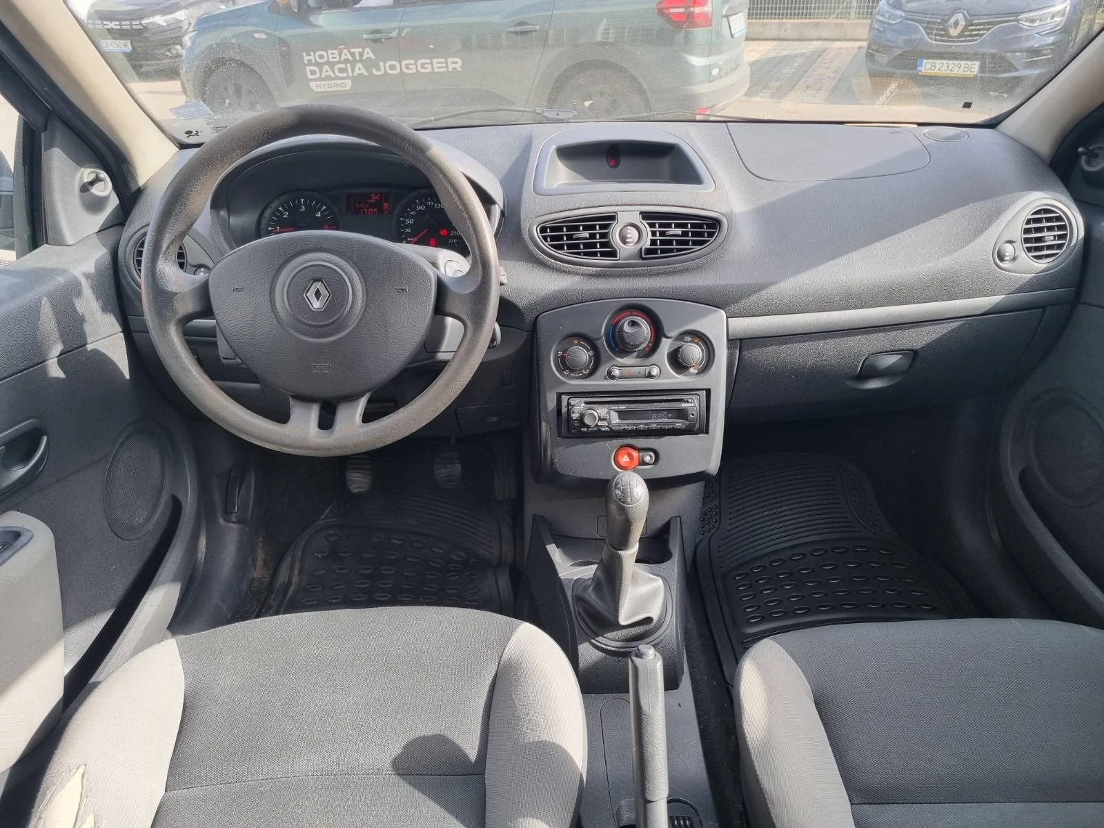 Renault Clio dCi 70 к.с. Stop&Start N1 - изображение 7