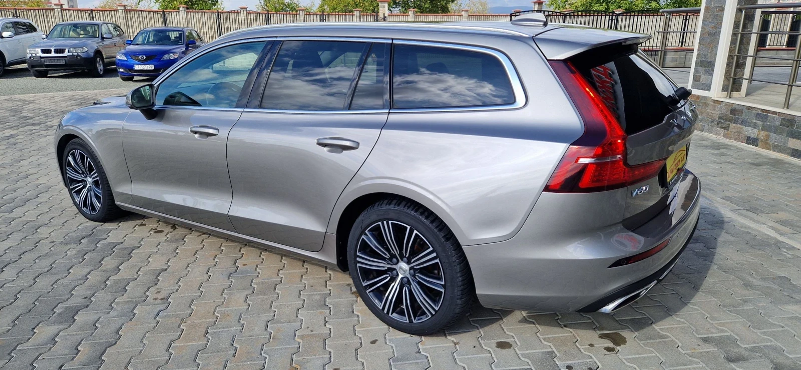 Volvo V60 2.0 D EURO 6 D - изображение 6