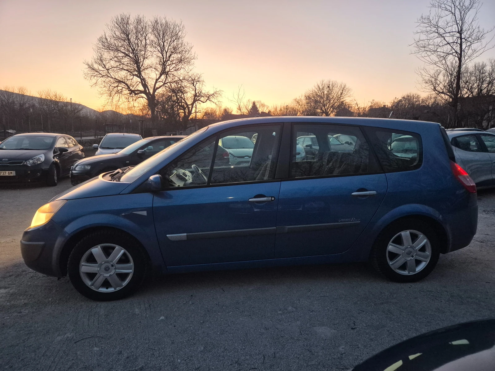 Renault Grand scenic 1.9/7мест - изображение 8