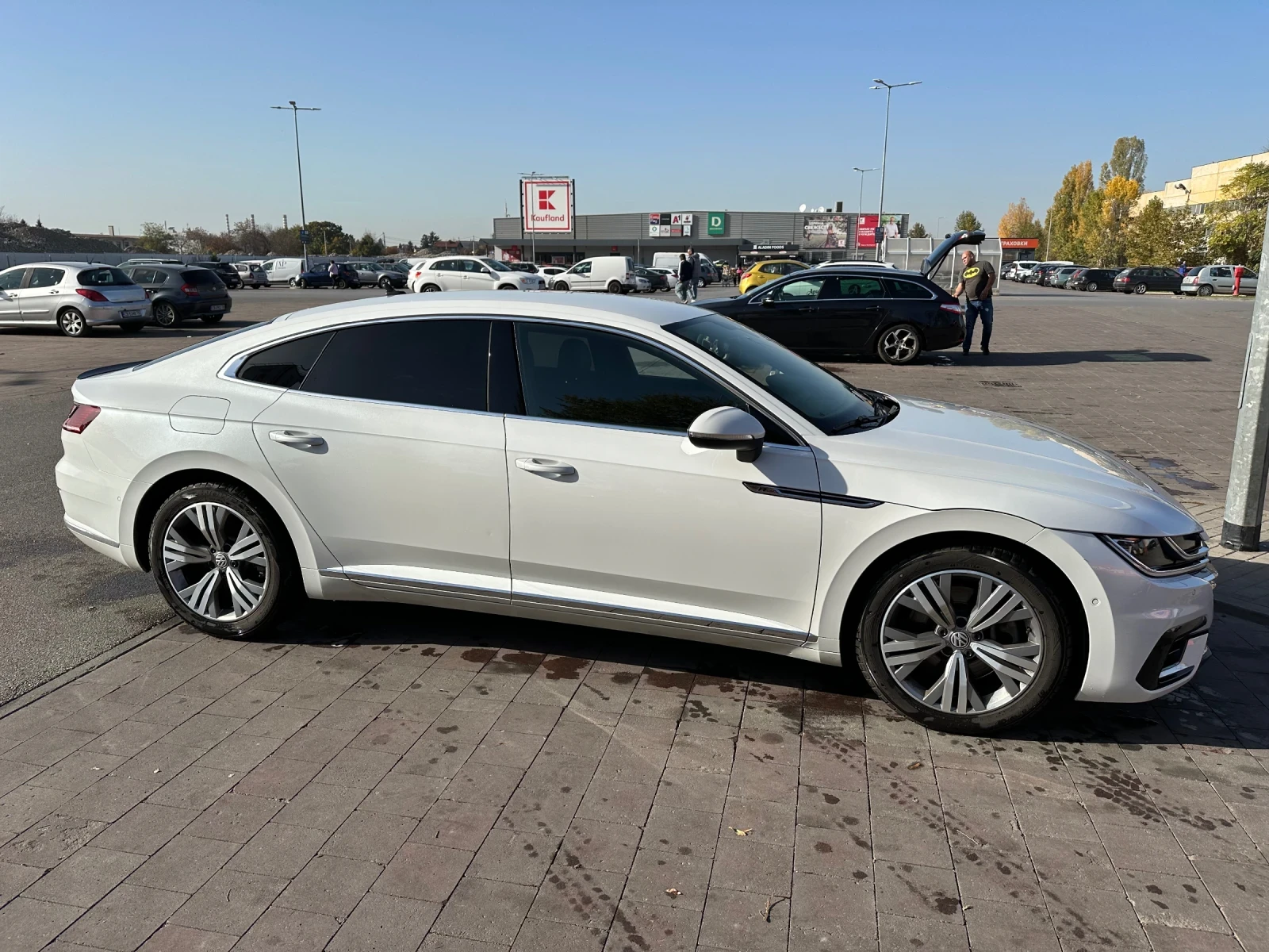 VW Arteon Arteon R-Line 2.0TSI 4motion 272 к.с. - изображение 3