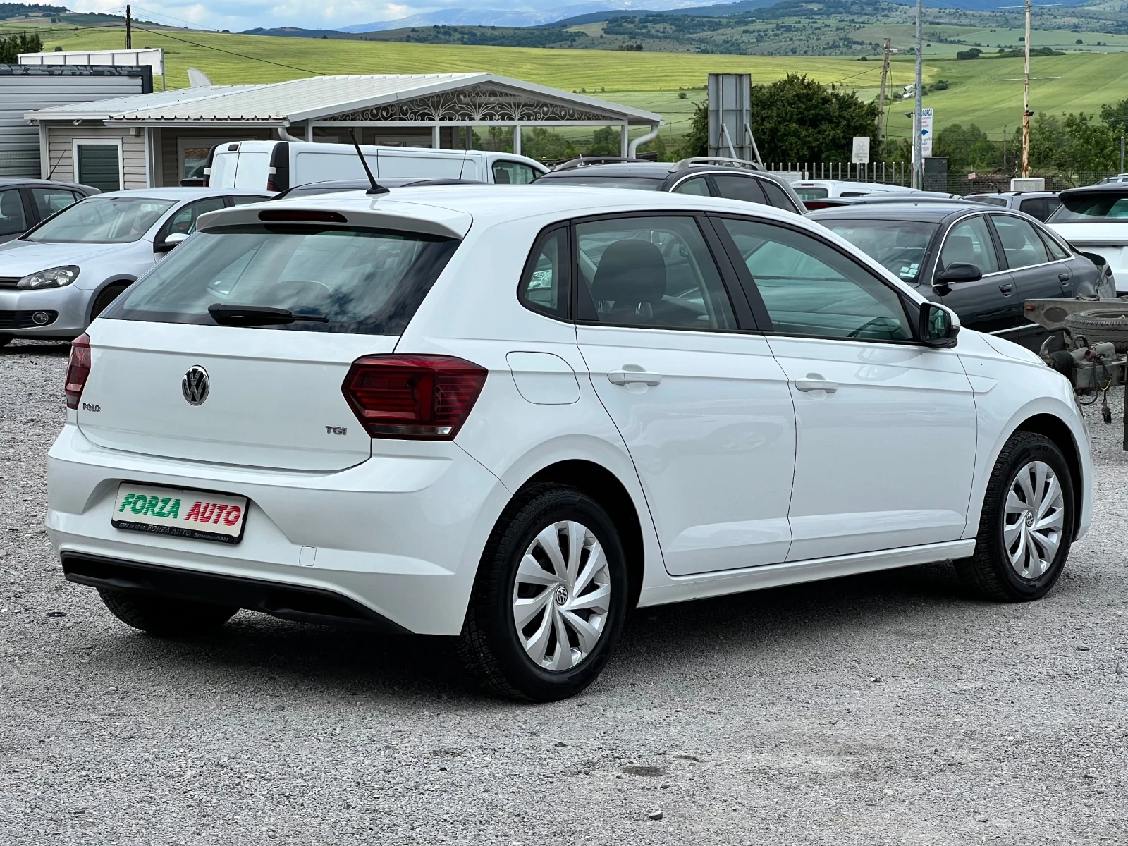VW Polo 1.0 TGI-TRENDLINE-NAVI - изображение 4