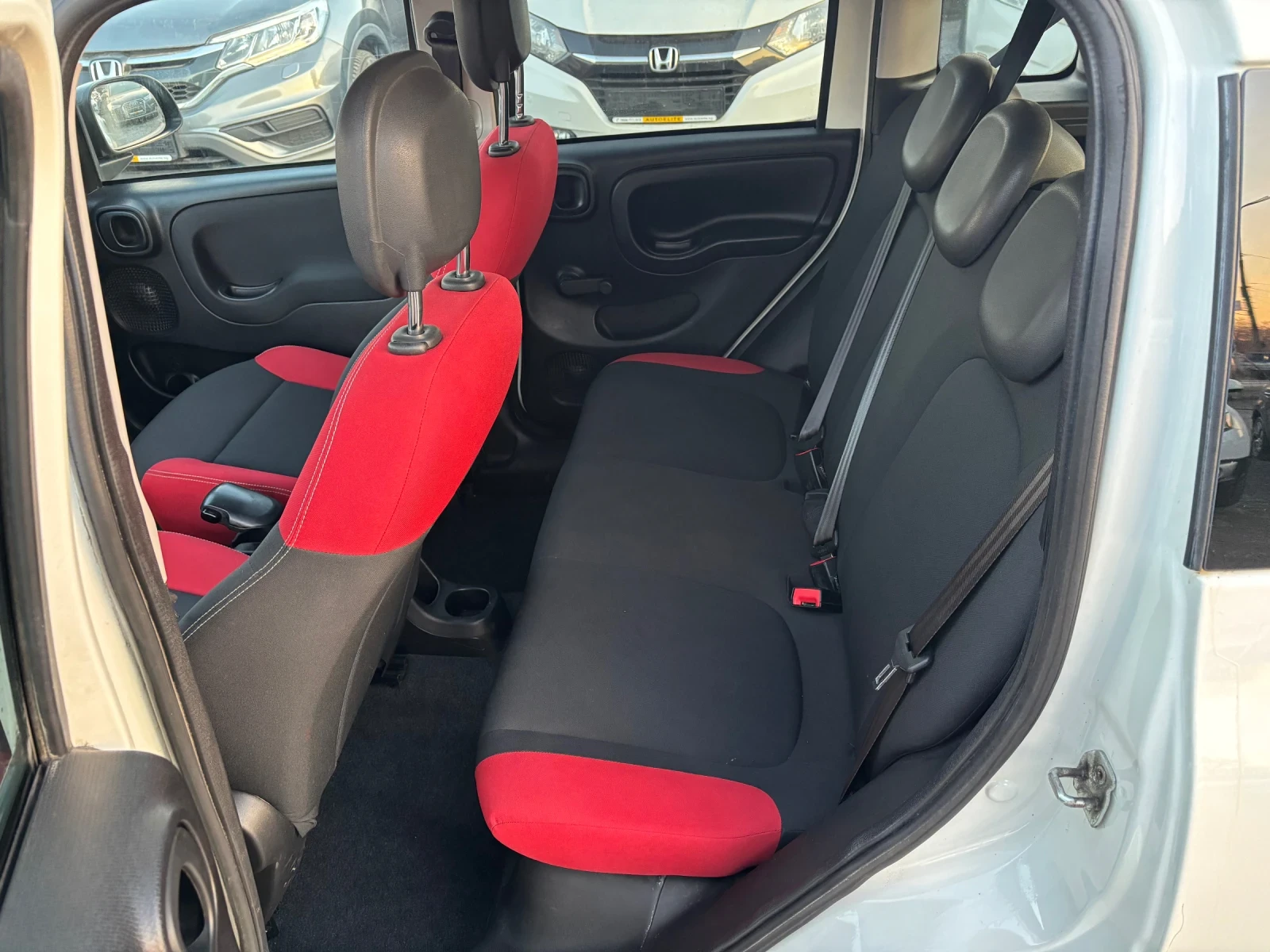 Fiat Panda 1.2 - изображение 7