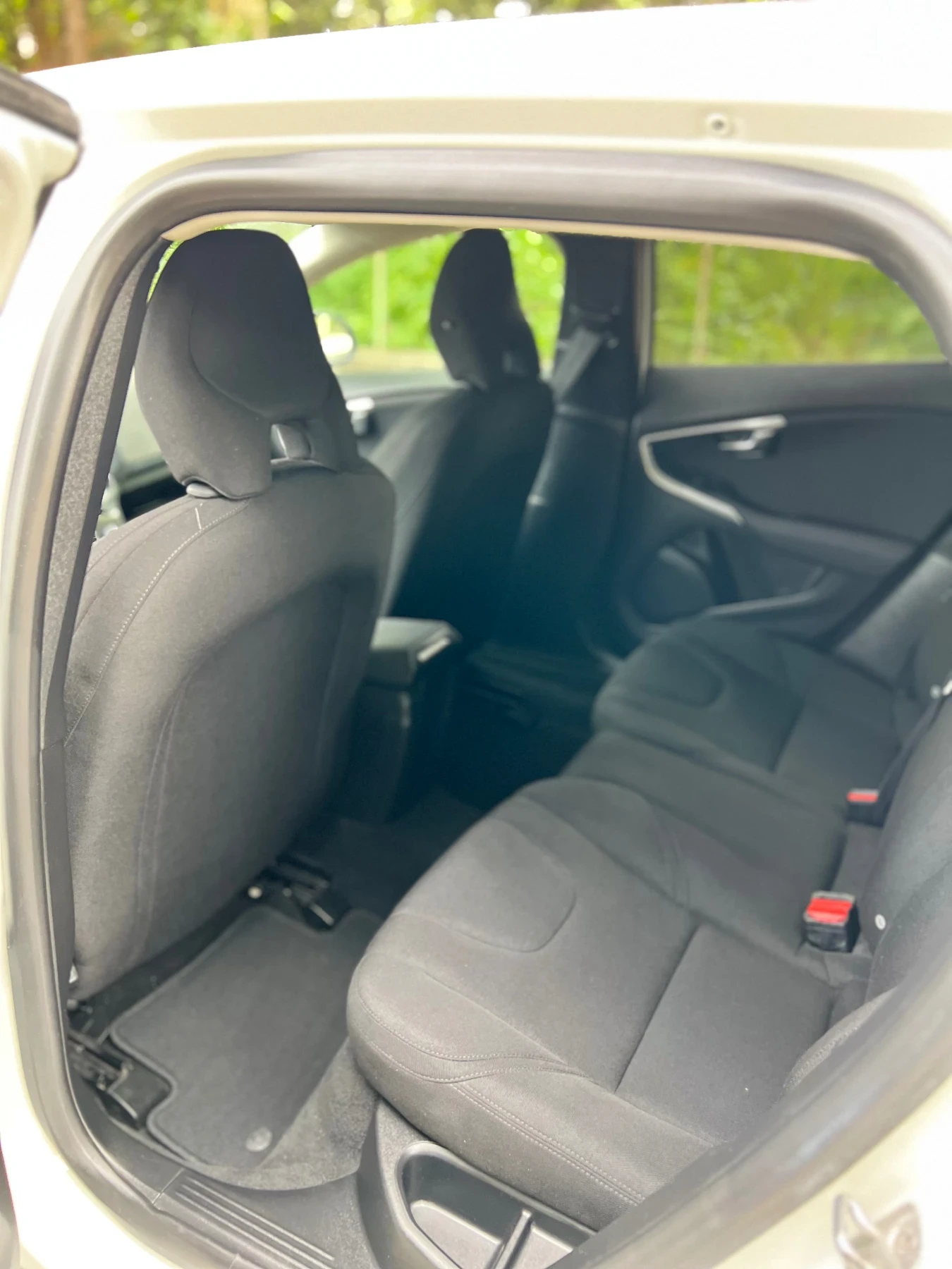 Volvo V40 1.6D2 | Mobile.bg � ����������� 9