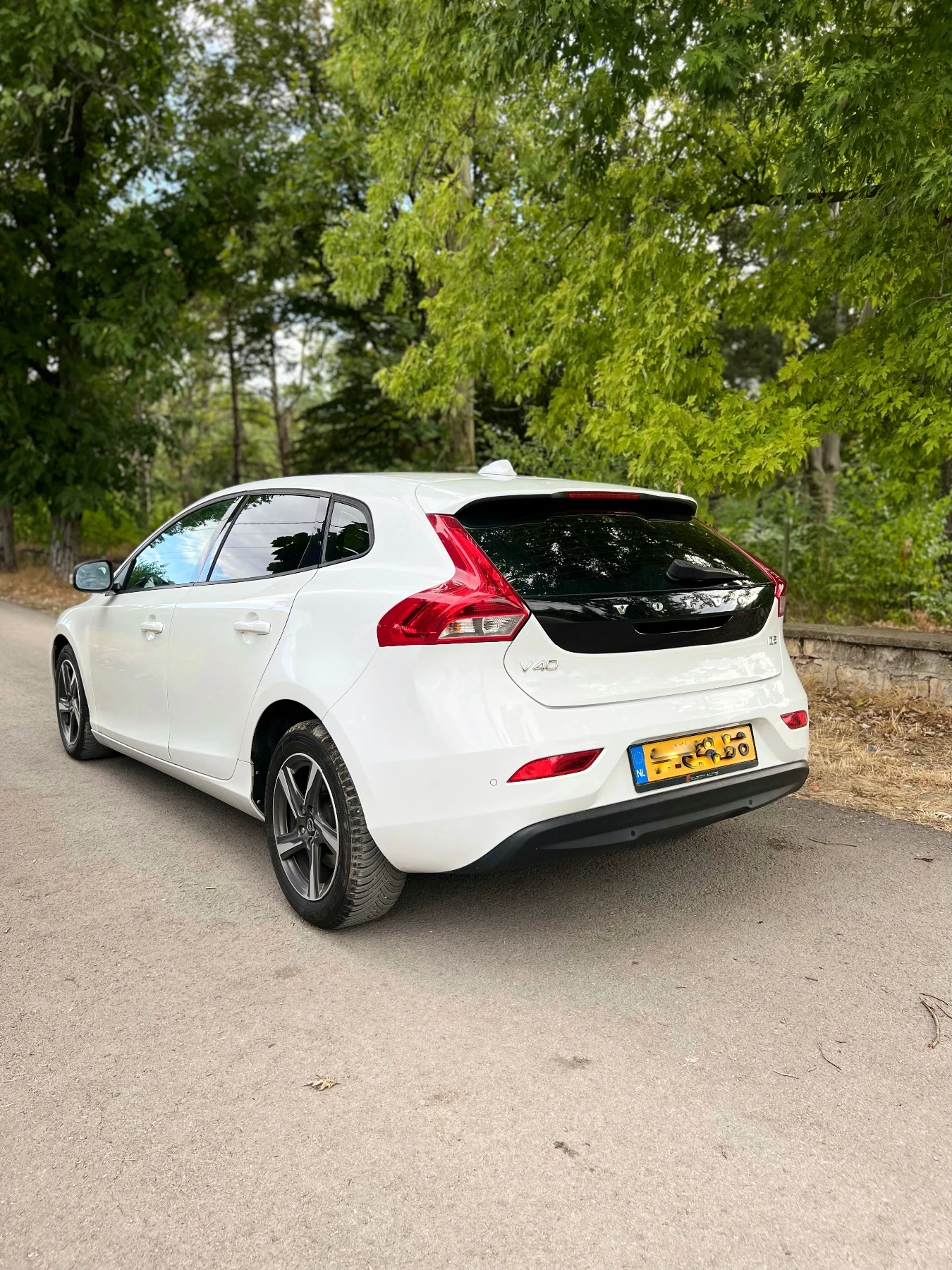 Volvo V40 1.6D2 | Mobile.bg � ����������� 7