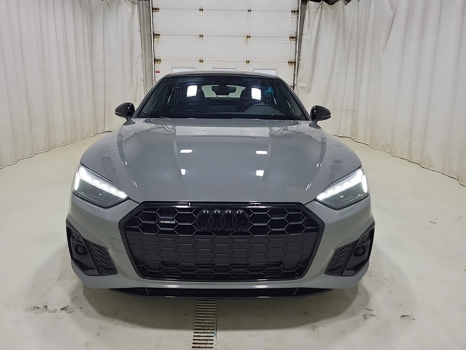 Audi A5 PROGRESSIV* CARFAX * АвтоКредит * Цена до България - изображение 6