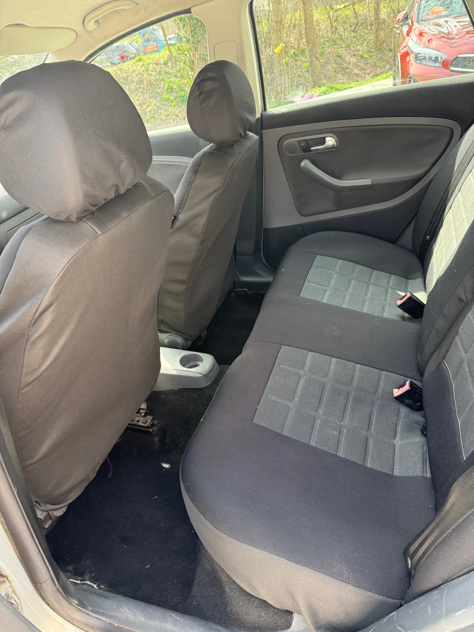 Seat Ibiza, снимка 9 - Автомобили и джипове - 53984997