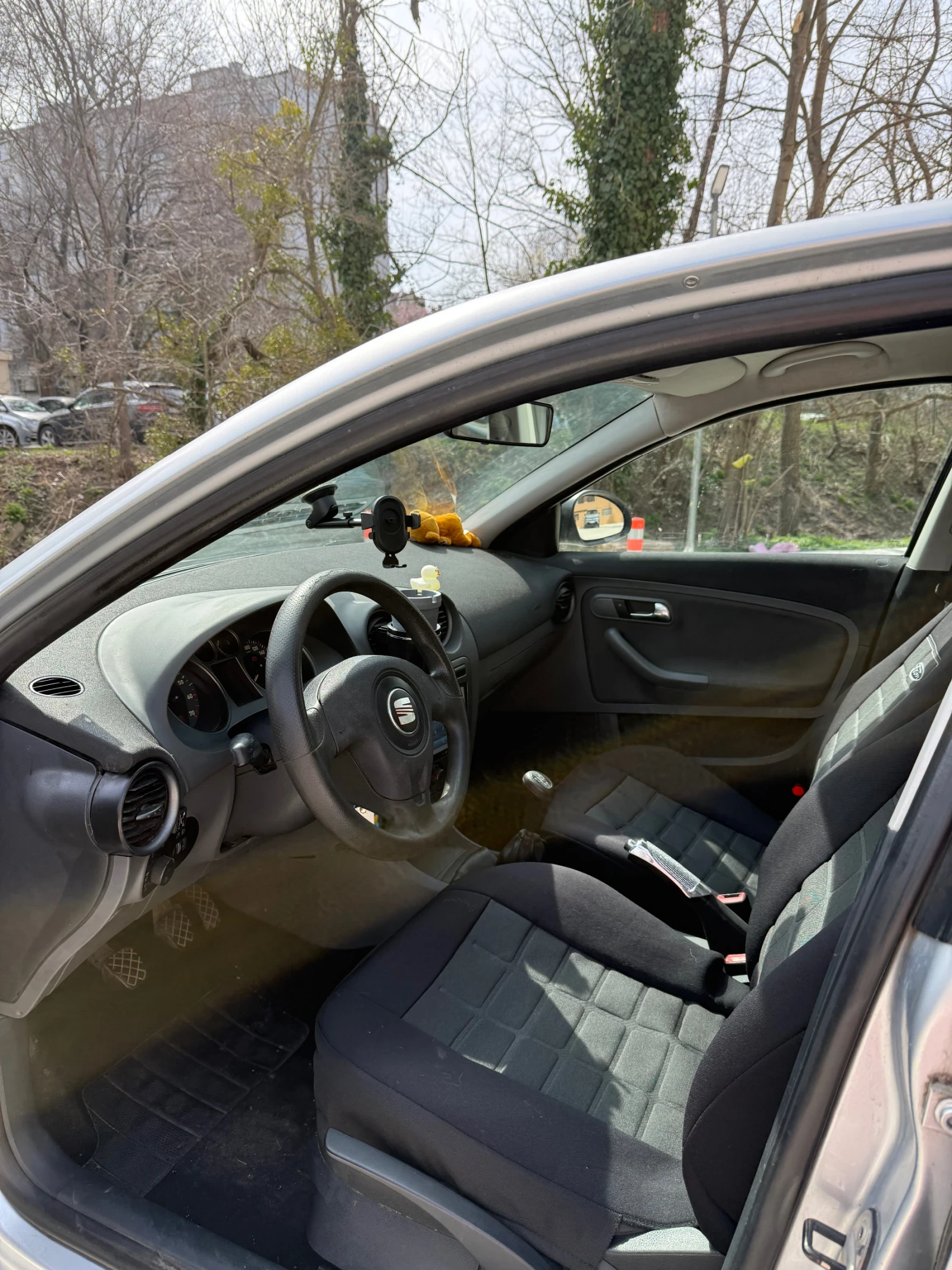 Seat Ibiza, снимка 8 - Автомобили и джипове - 53984997