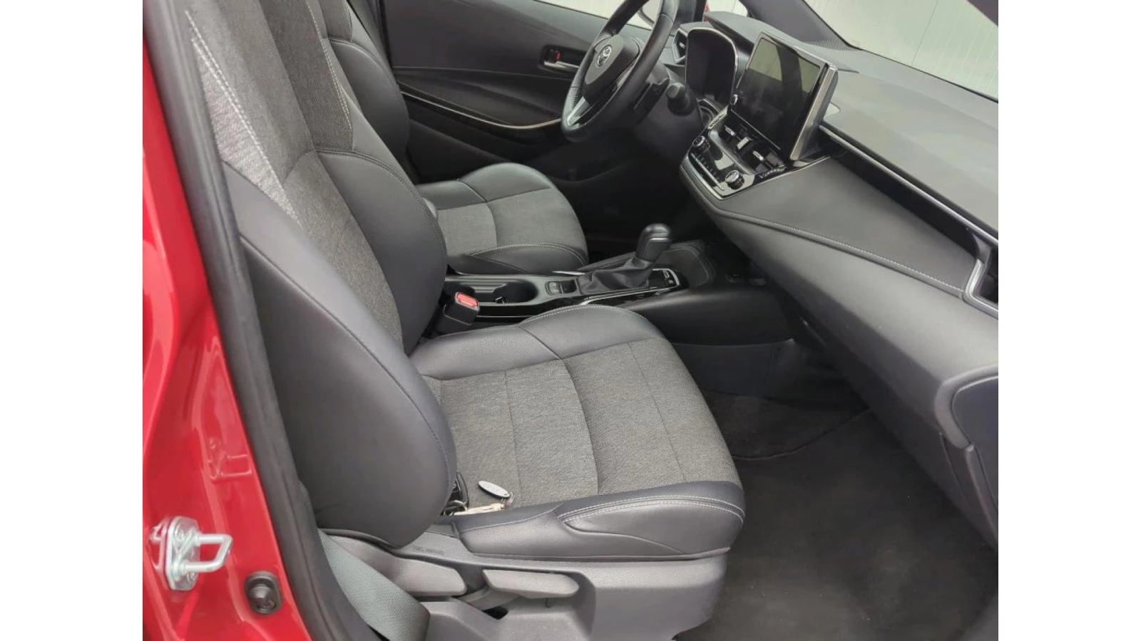 Toyota Corolla 2.0 Business, снимка 6 - Автомобили и джипове - 54146098