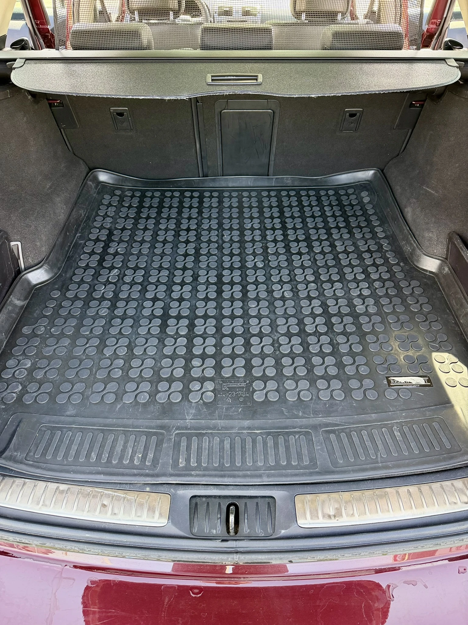 Toyota Avensis 2.0 D-4D, снимка 16 - Автомобили и джипове - 54243434