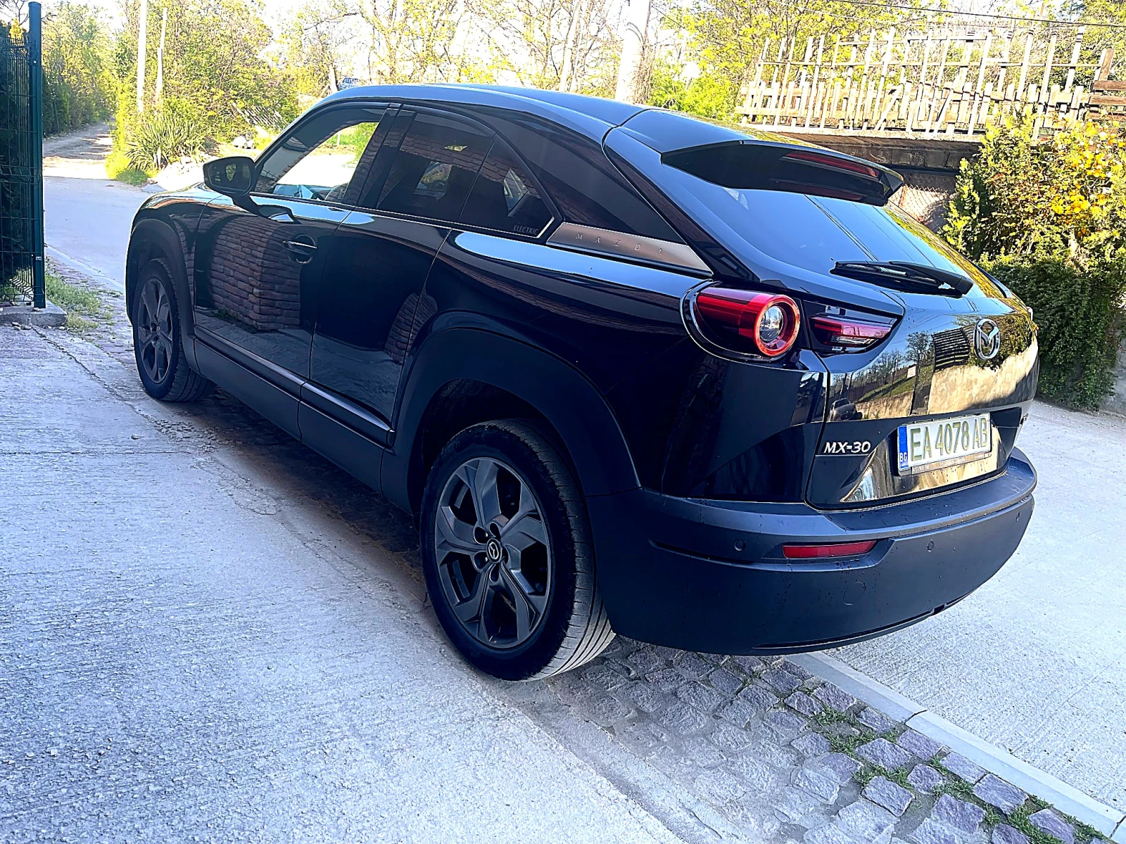 Mazda MX-30, снимка 5 - Автомобили и джипове - 54429024